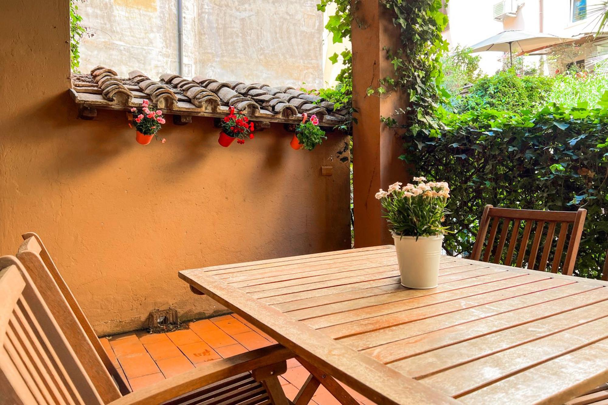Luxury House & Secret Garden - Strategic Location, 100M To Metro B Apartment Rome Exterior photo